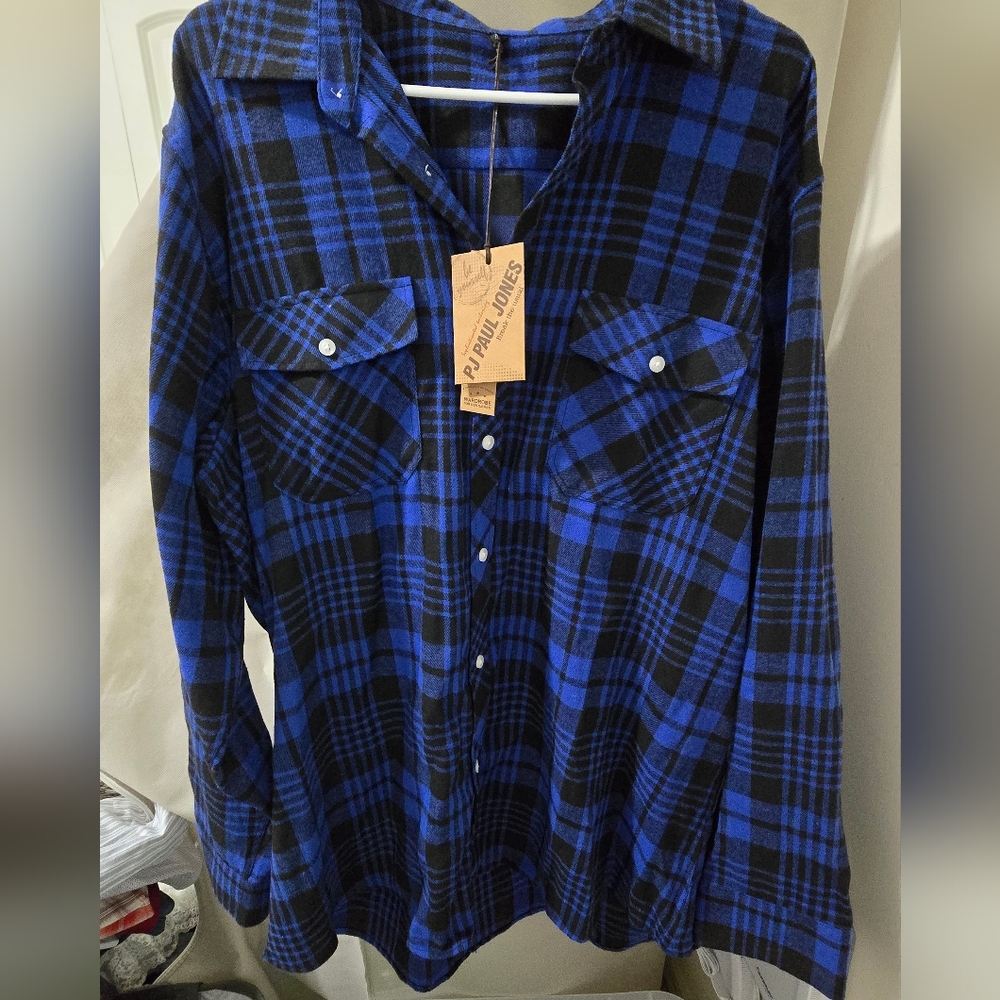 Long sleeve shirt